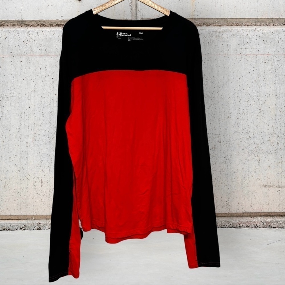 Sports Illustrated Men’s Crew Neck Long Sleeve Tee Color Black Red Size XXL New
